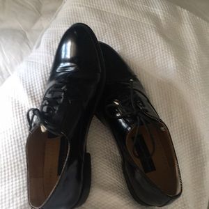 Dress shoes
